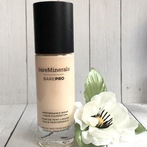 BareMinerals BAREPRO Performance Wear Foundation
